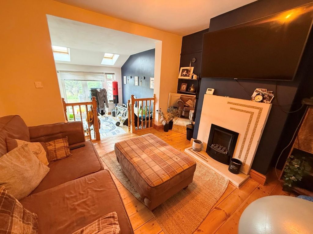 Property photo 2 of 10 5.Jpg