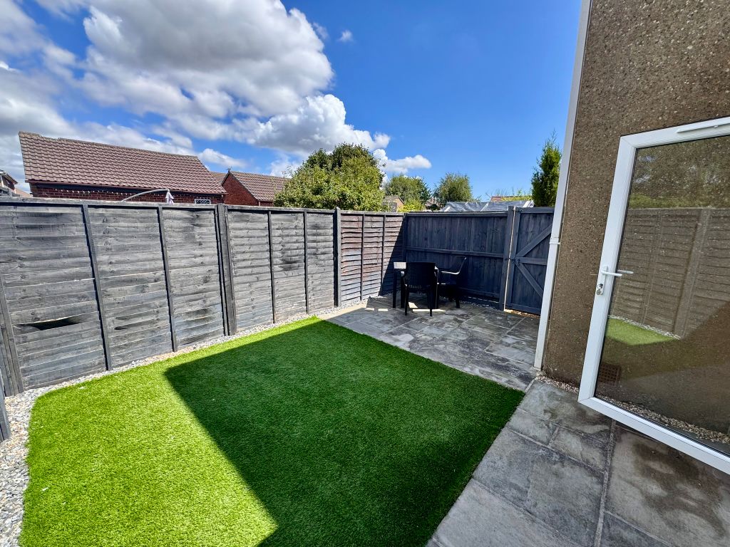 Property photo 2 of 11 Private Garden