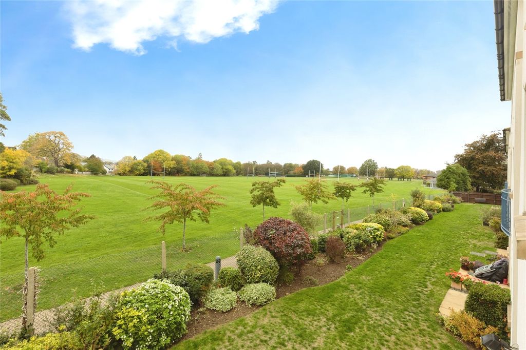 Property photo 2 of 9 General View