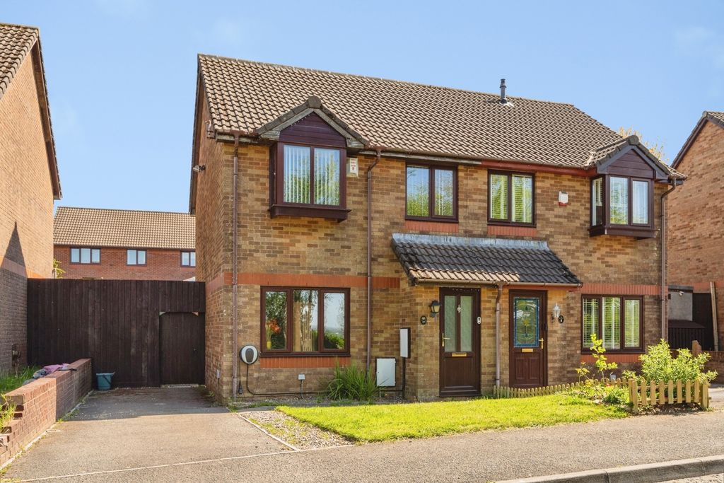 Property photo 1 of 17 Pbox-Img.Jpg
