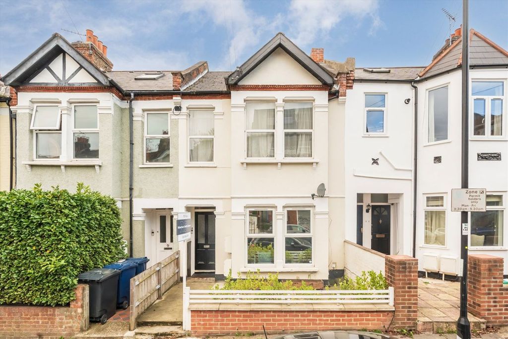 Property photo 1 of 8