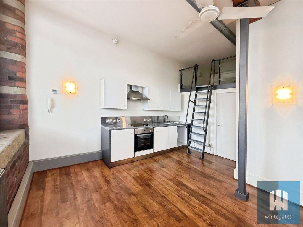 Property photo 2 of 11 Picture No. 21