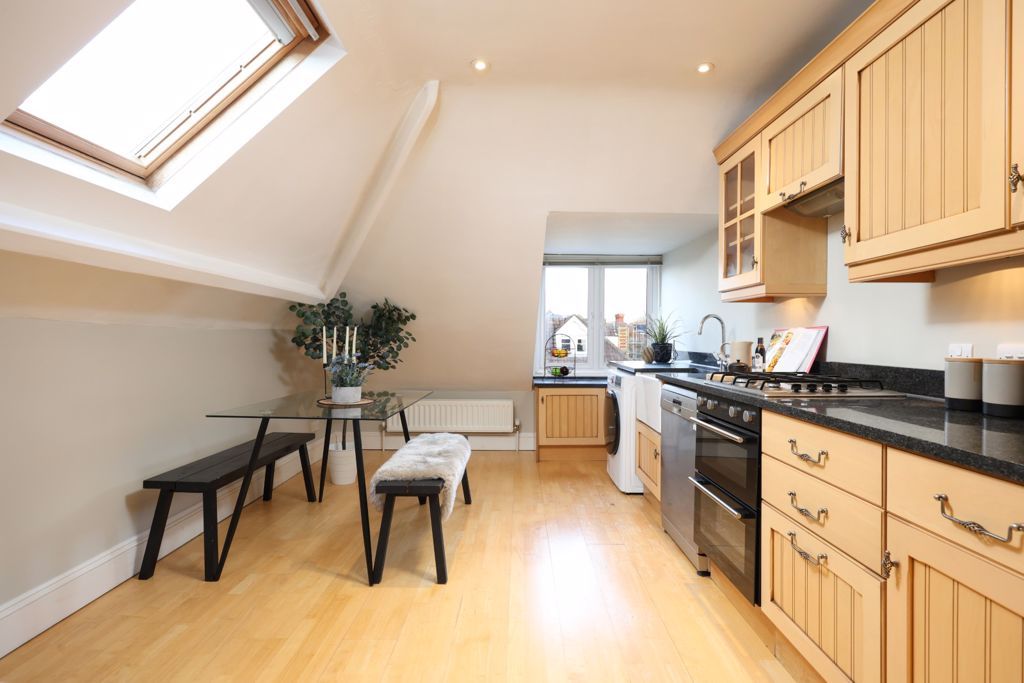 Property photo 3 of 12 Kitchen