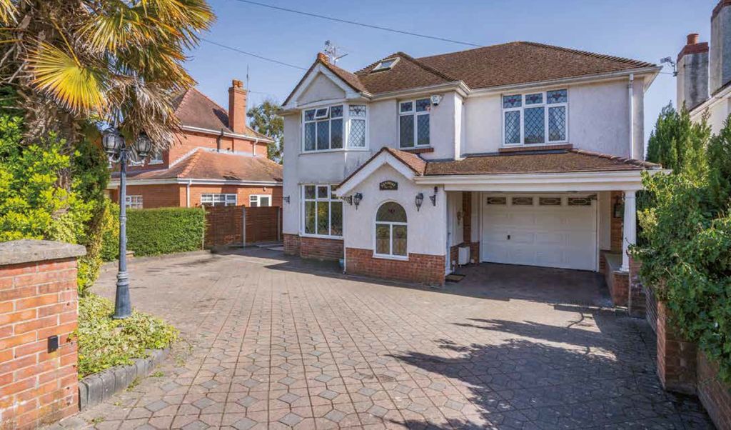 Property photo 1 of 15