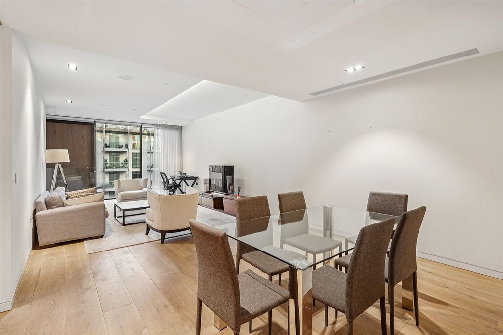 Property photo 3 of 15 Reception/ Dining