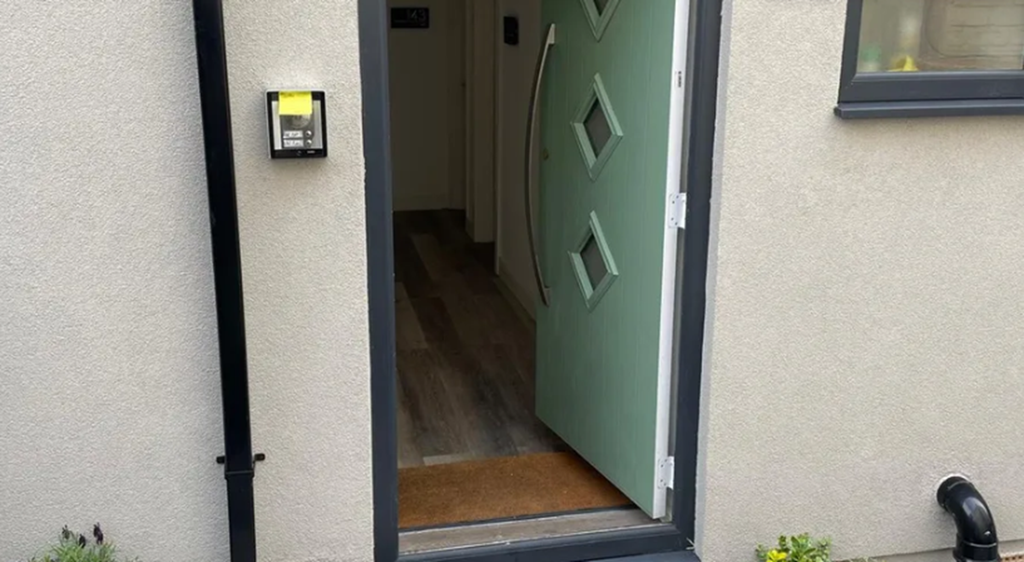 Property photo 2 of 10
