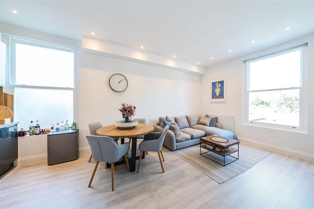 Property photo 1 of 13 10-15-681Dfe50964Ed-1286452-Arw-15-3-10.Jpg