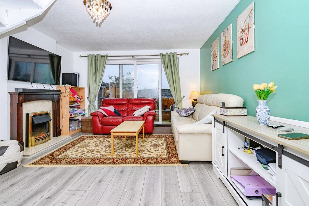 Property photo 2 of 13 Photo