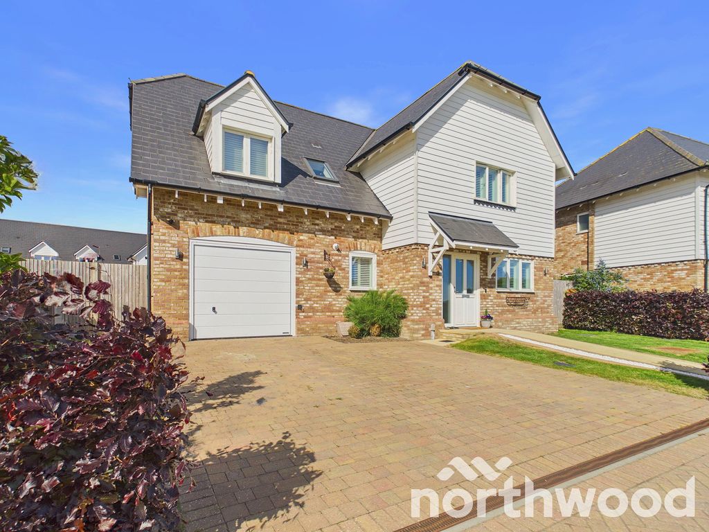 Property photo 1 of 52