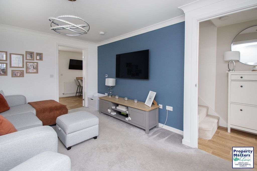 Property photo 2 of 16 Gallery