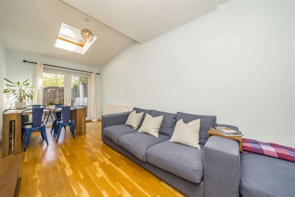 Property photo 3 of 9