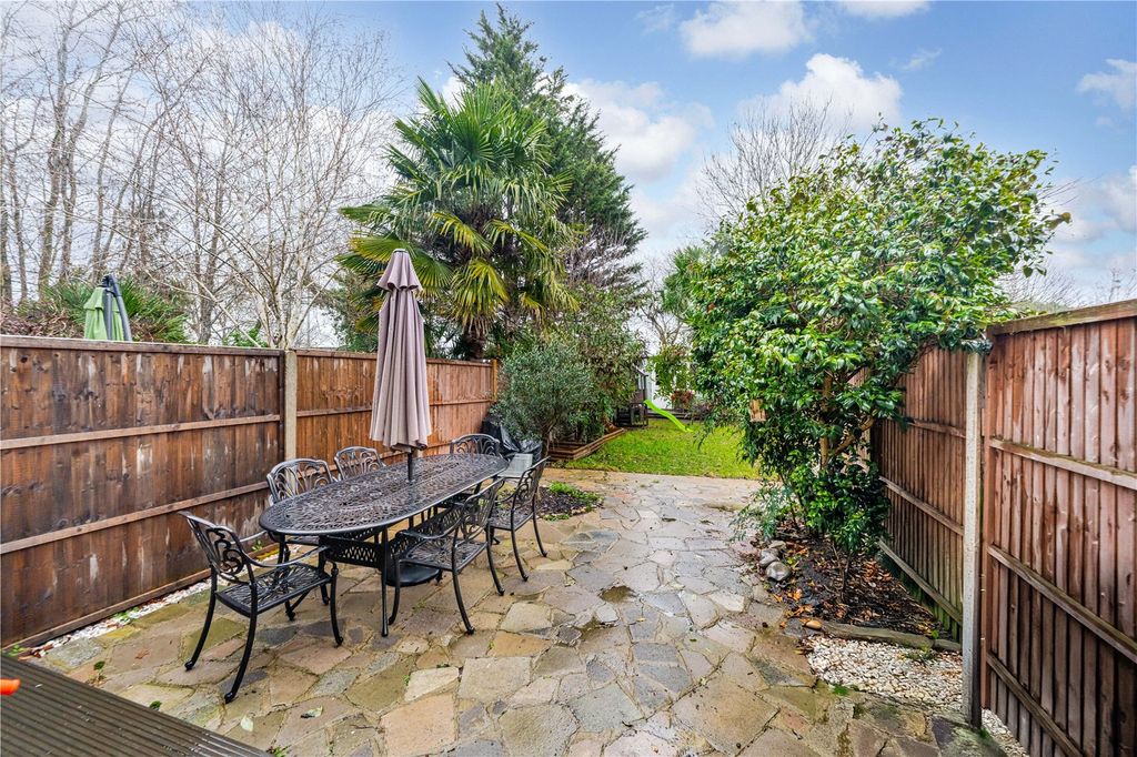 Property photo 2 of 12 Picture No. 26