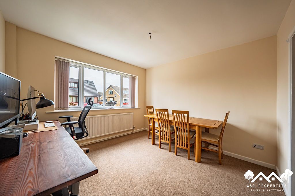 Property photo 3 of 24