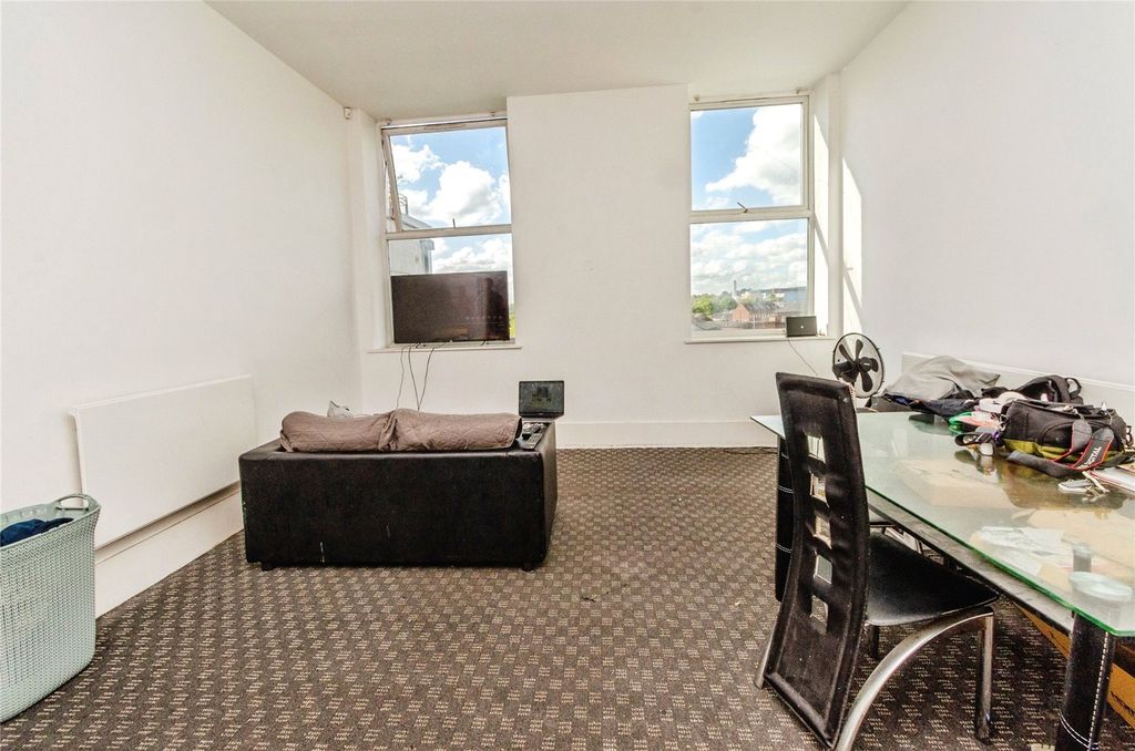 Property photo 3 of 12 Photograph