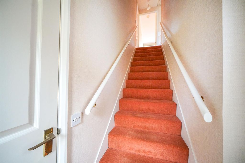 Property photo 3 of 25 26-Albeny-Gate-1007.Jpg