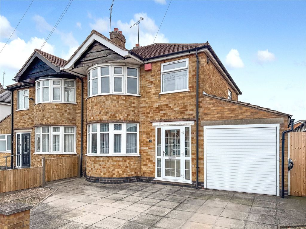 Property photo 1 of 22 Front