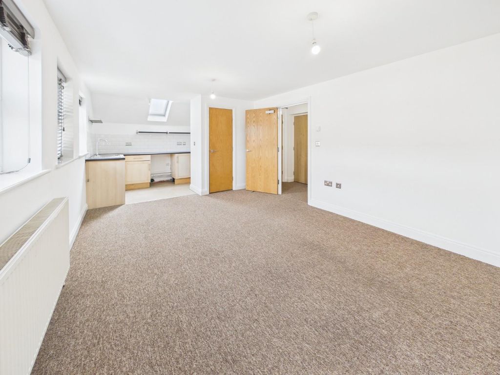 Property photo 3 of 20 Cam01576G0-Pr0367-Still009.Jpg