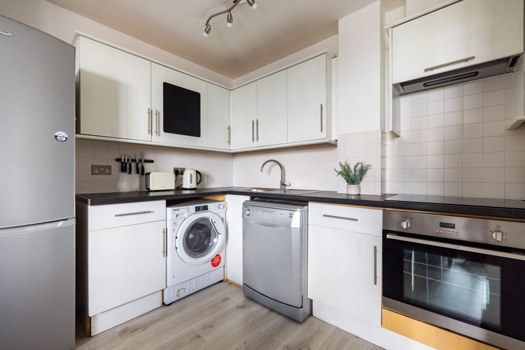 Property photo 2 of 26 Kitchen