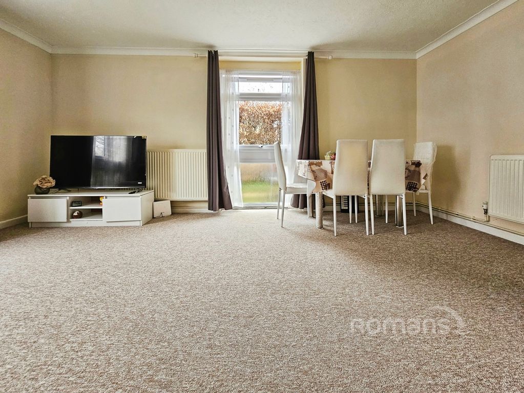 Property photo 3 of 11 Pbox-Img.Jpg