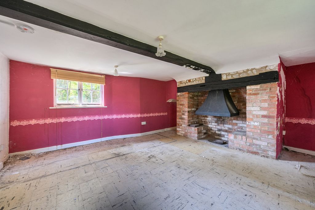 Property photo 2 of 10