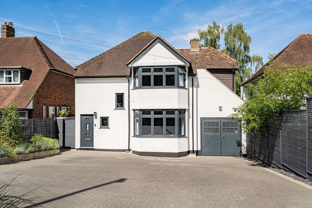 Property photo 1 of 18
