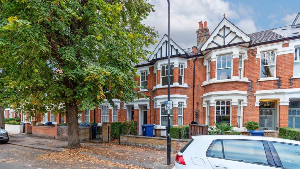Property photo 1 of 12 Flat 90B Adelaide Road, West Ealing, London, W13 9Eb