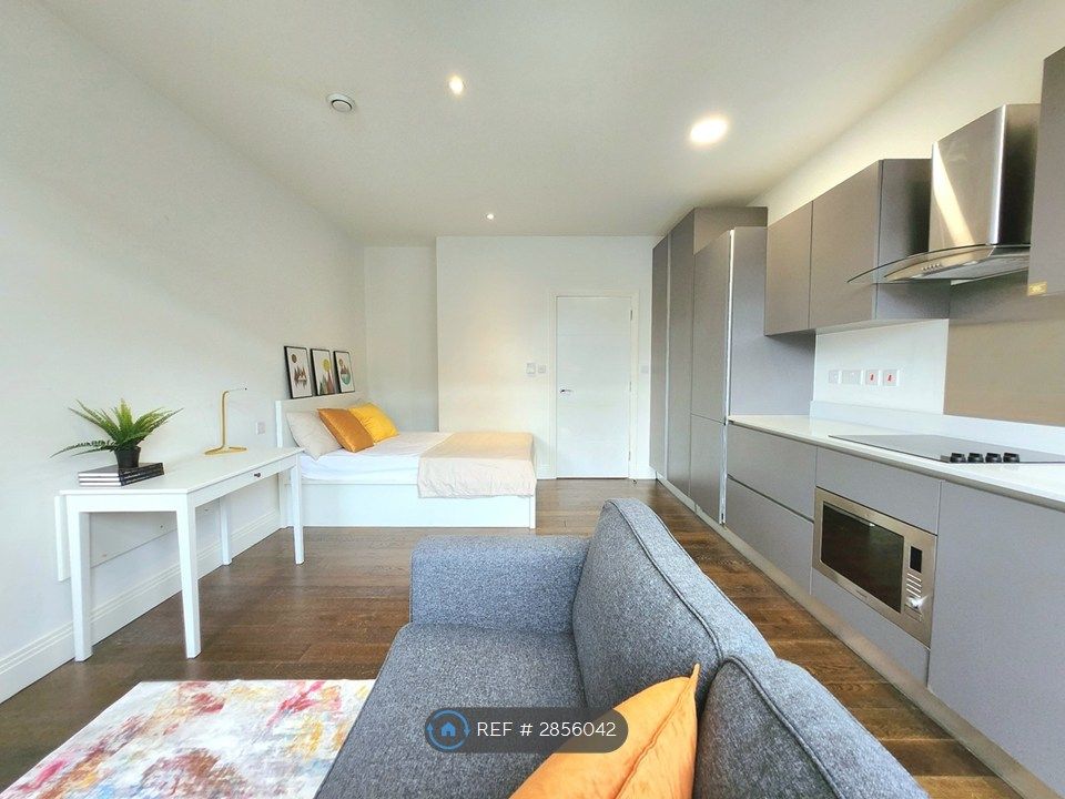 Property photo 2 of 8