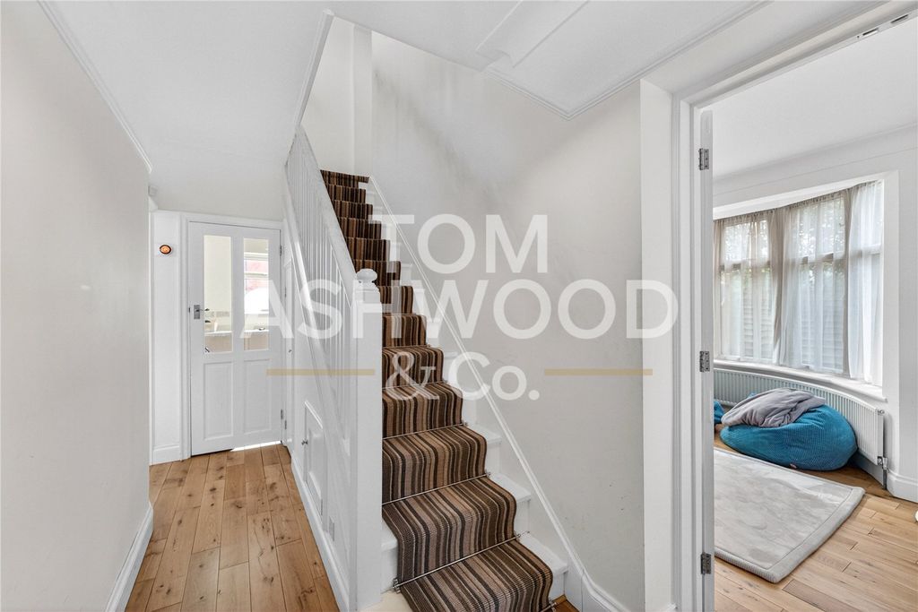 Property photo 3 of 25 Picture No. 81