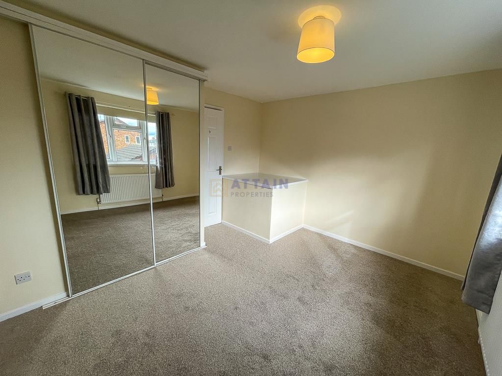 Property photo 3 of 14 Bedroom 2.Jpg