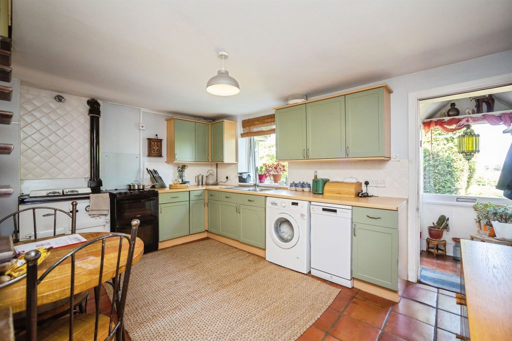 Property photo 3 of 16