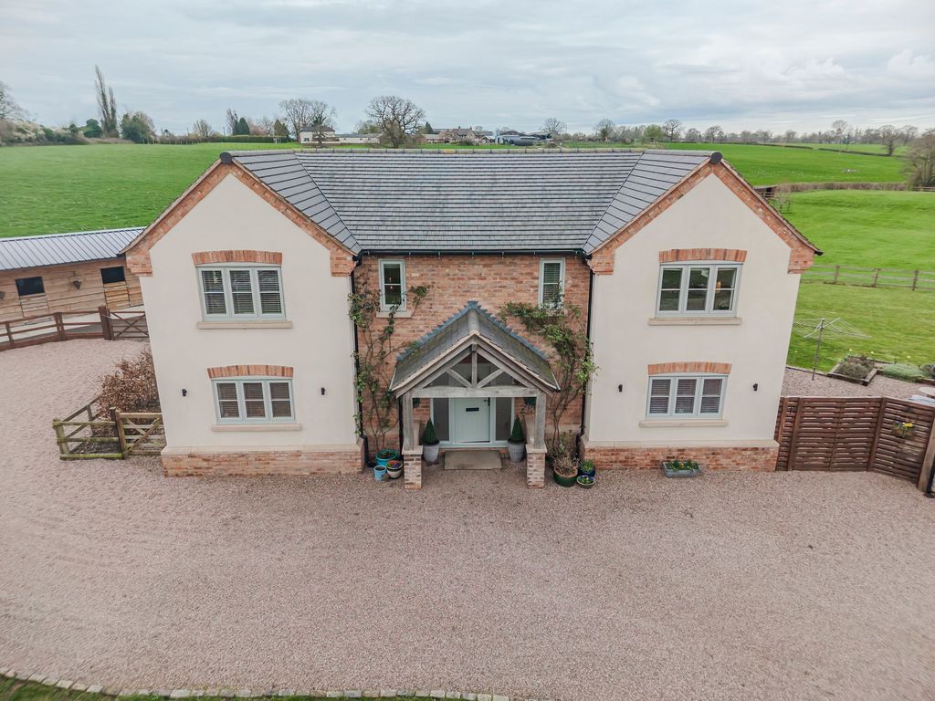 Property photo 2 of 79