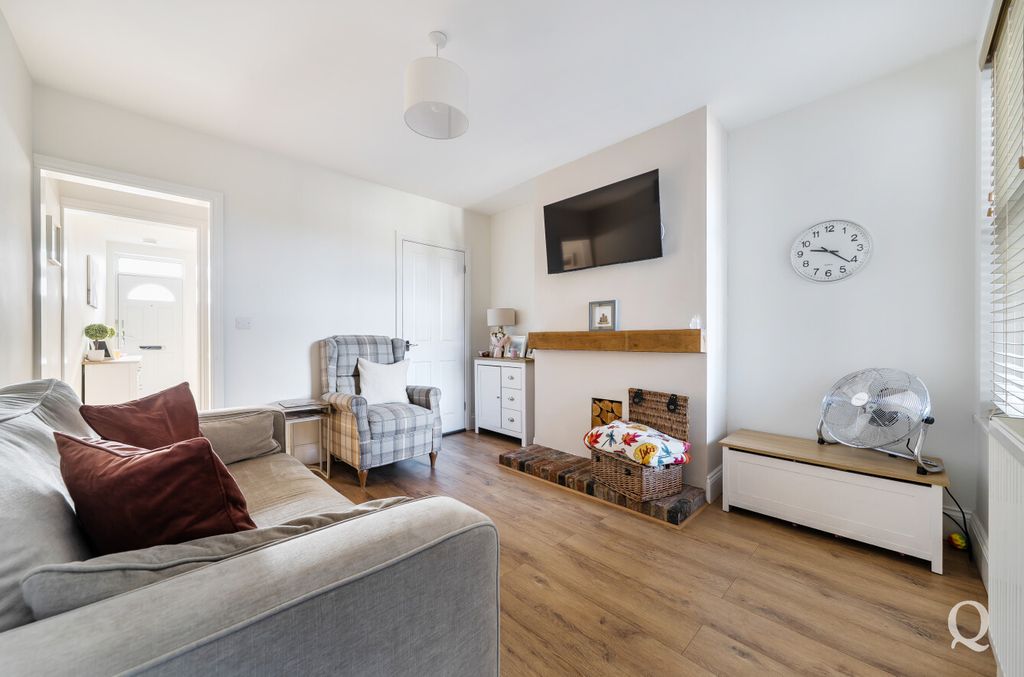 Property photo 2 of 21 75d1Bb59-0E15-498...