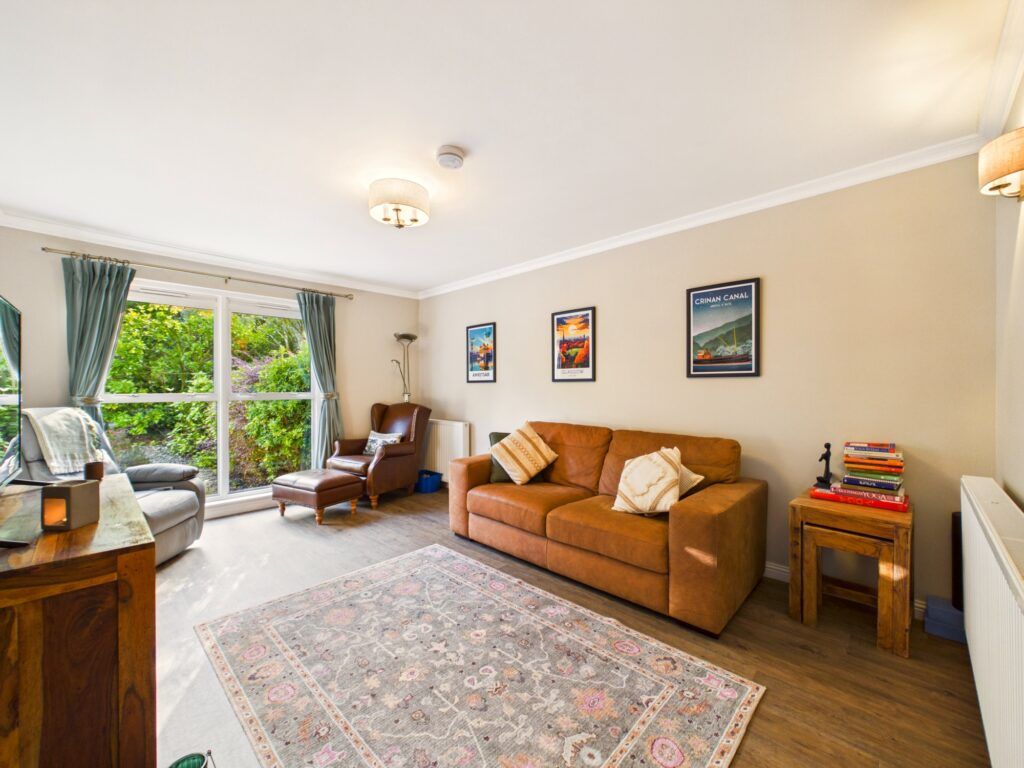 Property photo 3 of 24