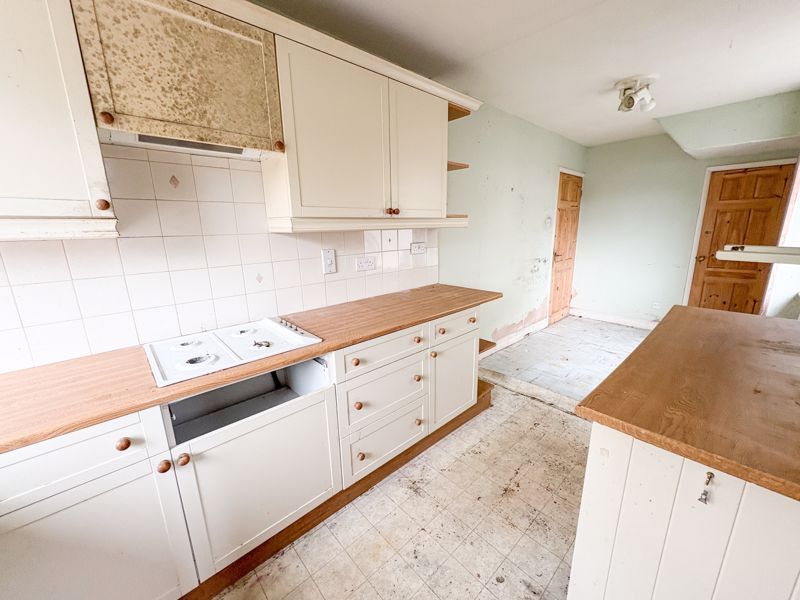 Property photo 2 of 9 Photo 5