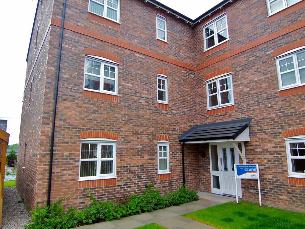 Property photo 1 of 8 2 Bed Apartment