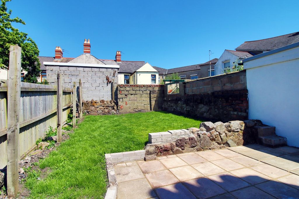 Property photo 2 of 49 4592371