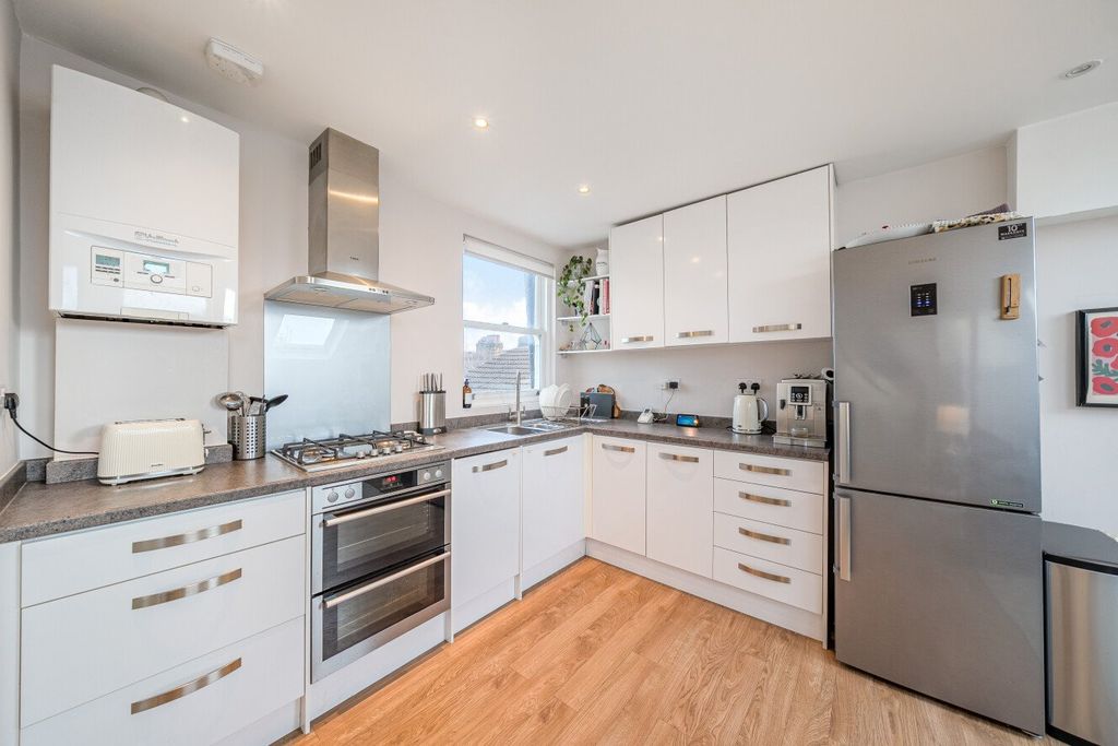 Property photo 3 of 20 Picture No. 16