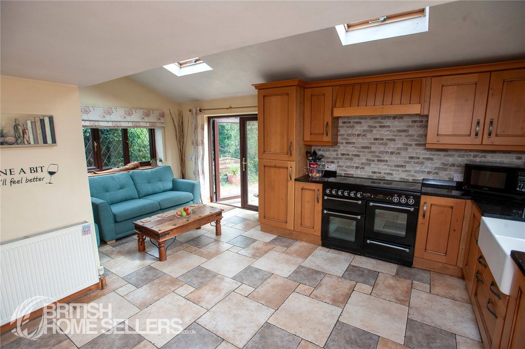 Property photo 3 of 23 3