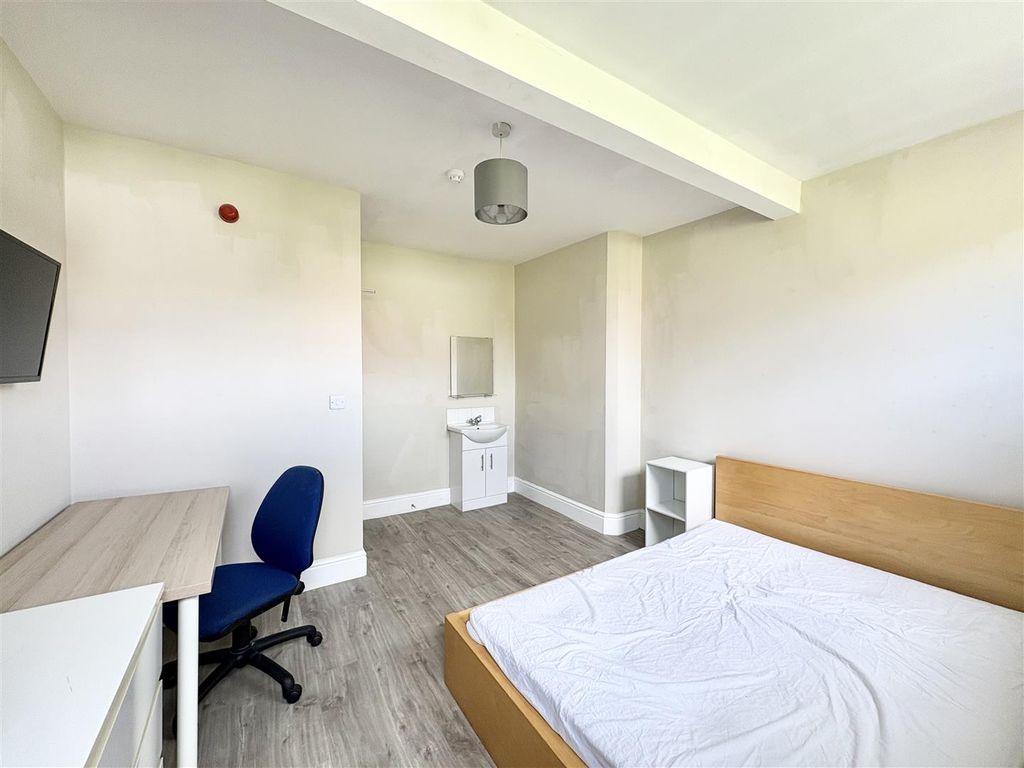 Property photo 2 of 17 Image00002.Jpeg