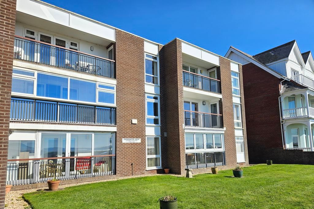 Property photo 1 of 9 Front