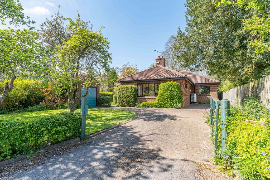 Property photo 1 of 23