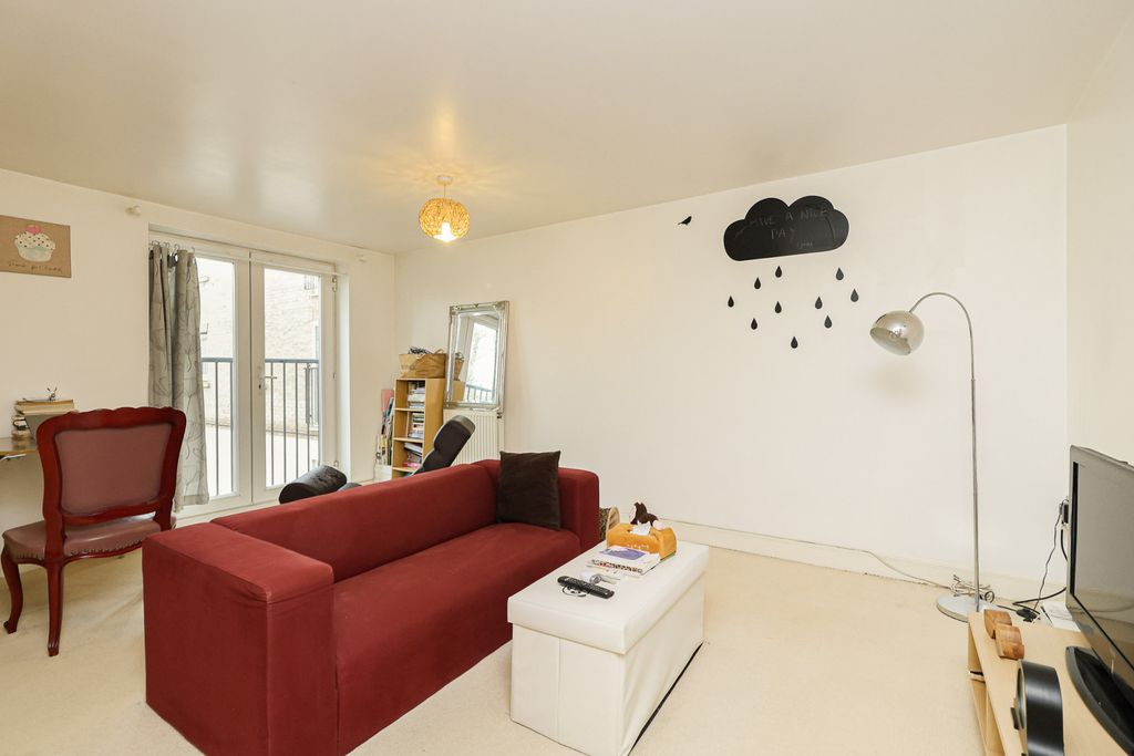 Property photo 1 of 14 Picture No. 08