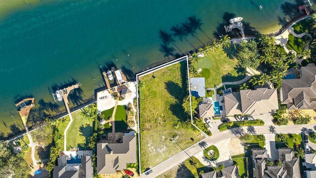 Property photo 3 of 9 <Alttext/>