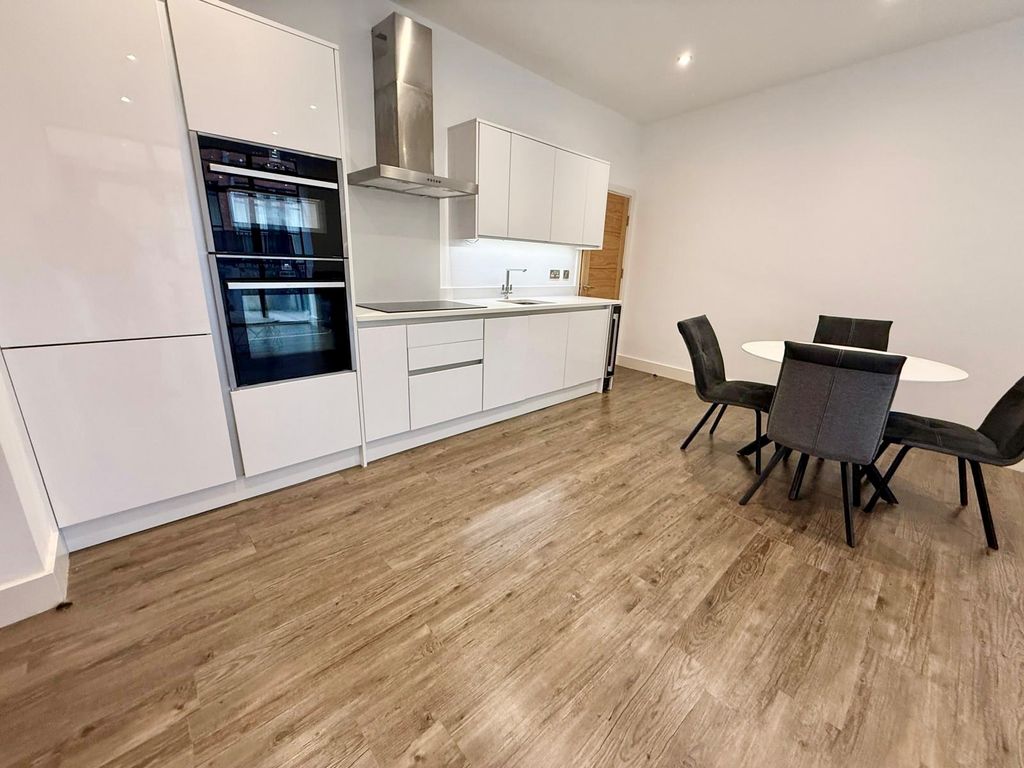 Property photo 3 of 9 View