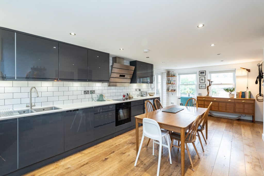 Property photo 2 of 14 Dsc08671