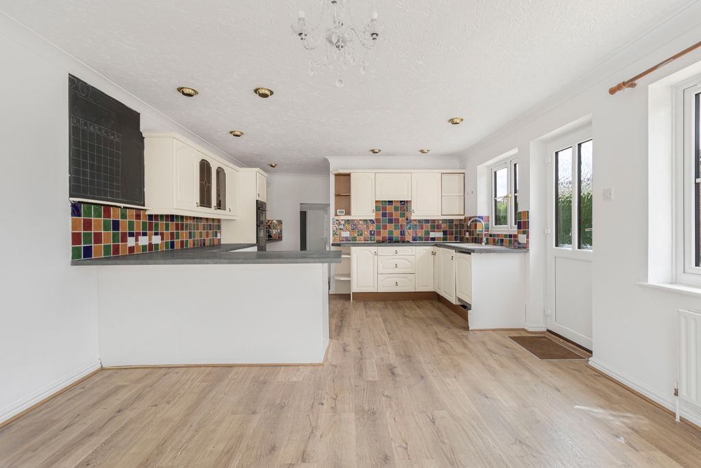 Property photo 2 of 20 1960989