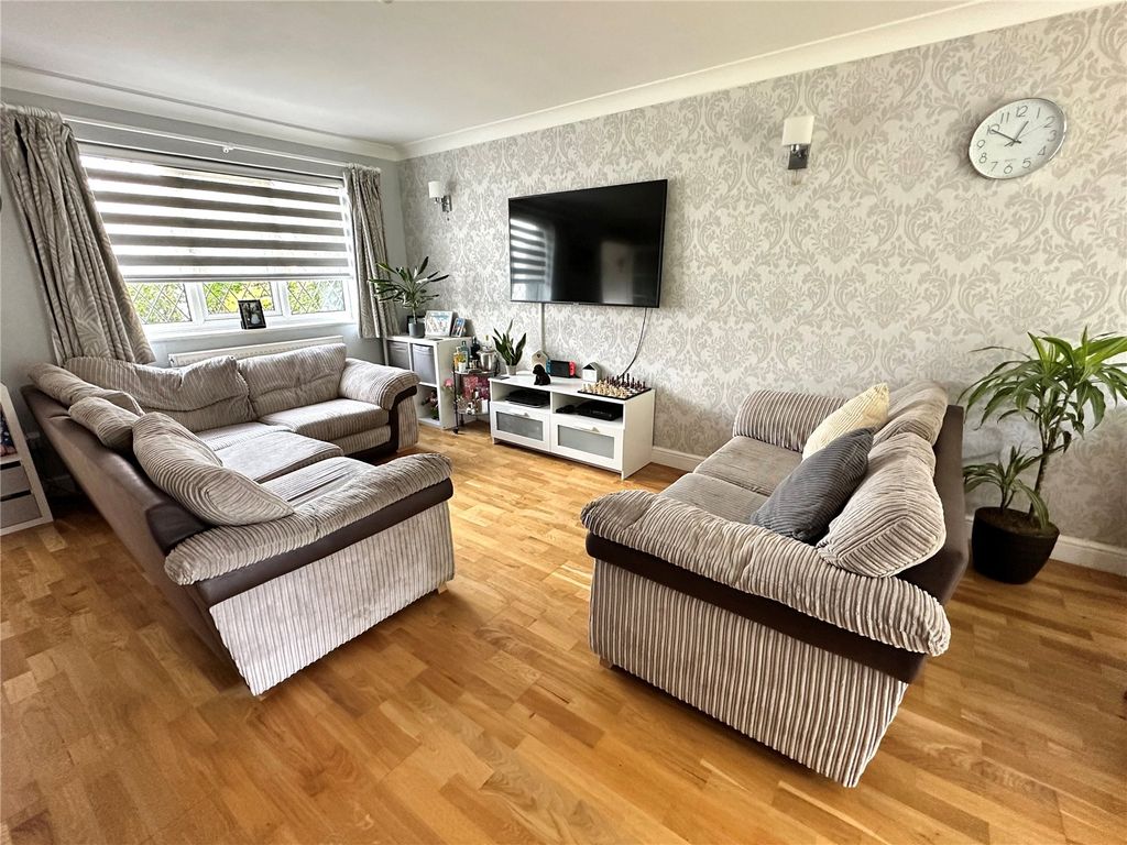 Property photo 2 of 14 Picture No. 03