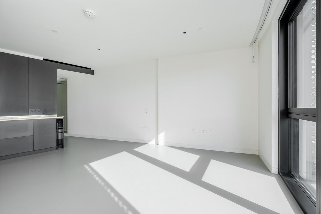 Property photo 1 of 7 Image
