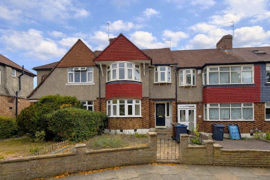 Property photo 1 of 17