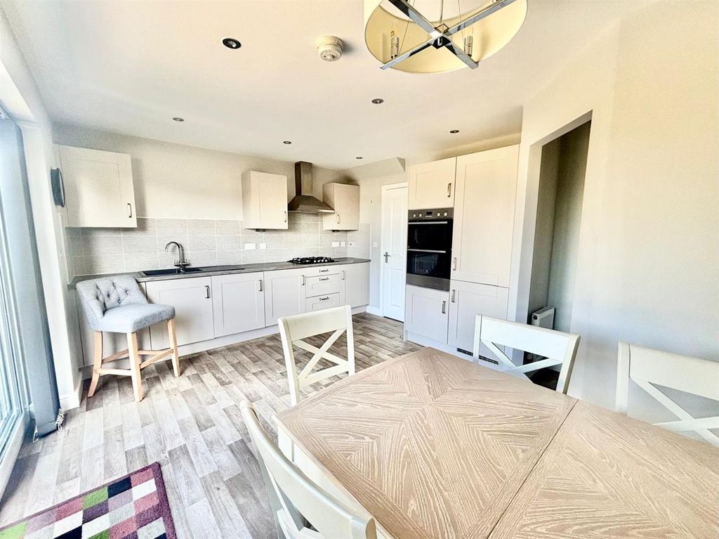 Property photo 2 of 19 Kitchen Diner